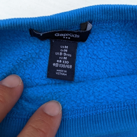 GAP kids total blue spell out pull-over crewneck sweatshirt - Picture 2 of 5